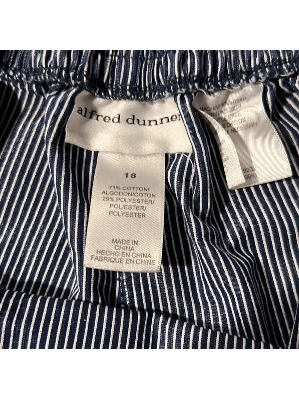 Alfred Dunner Pin Stripe Capris Size 18